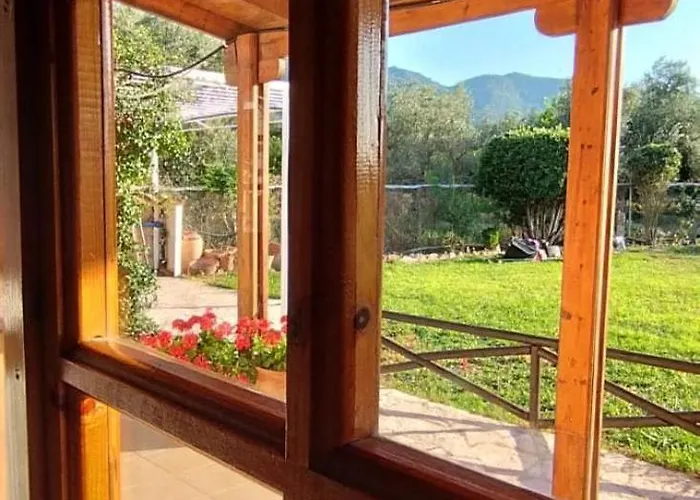 Villa Johnny Jo Egio